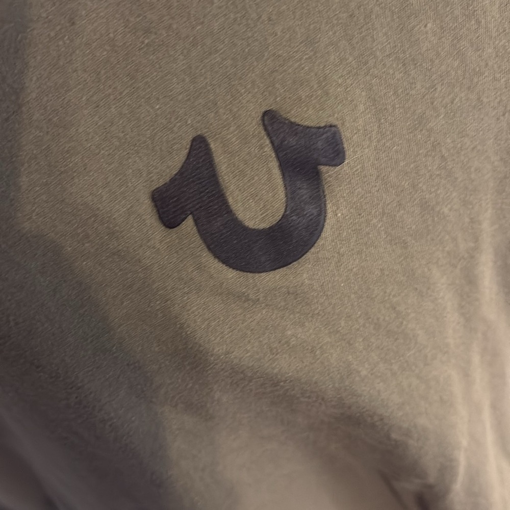 True Religion V-Neck shirt, size medium - Picture 3 of 5